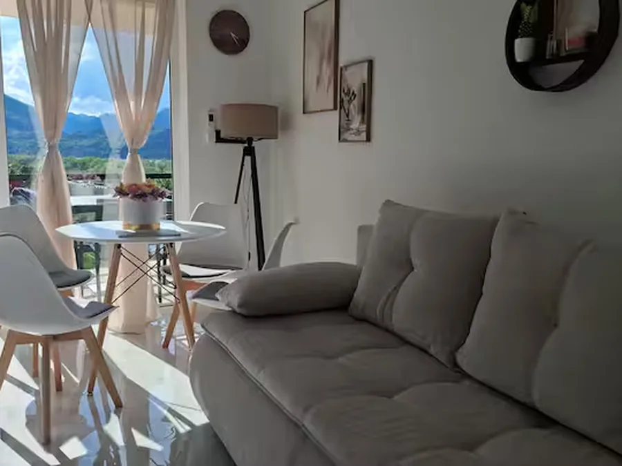 Luxury Apartment: kitchen